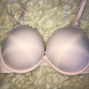 PINK VS WEAR EVERYWHERE SUPER PUSH UP 34D